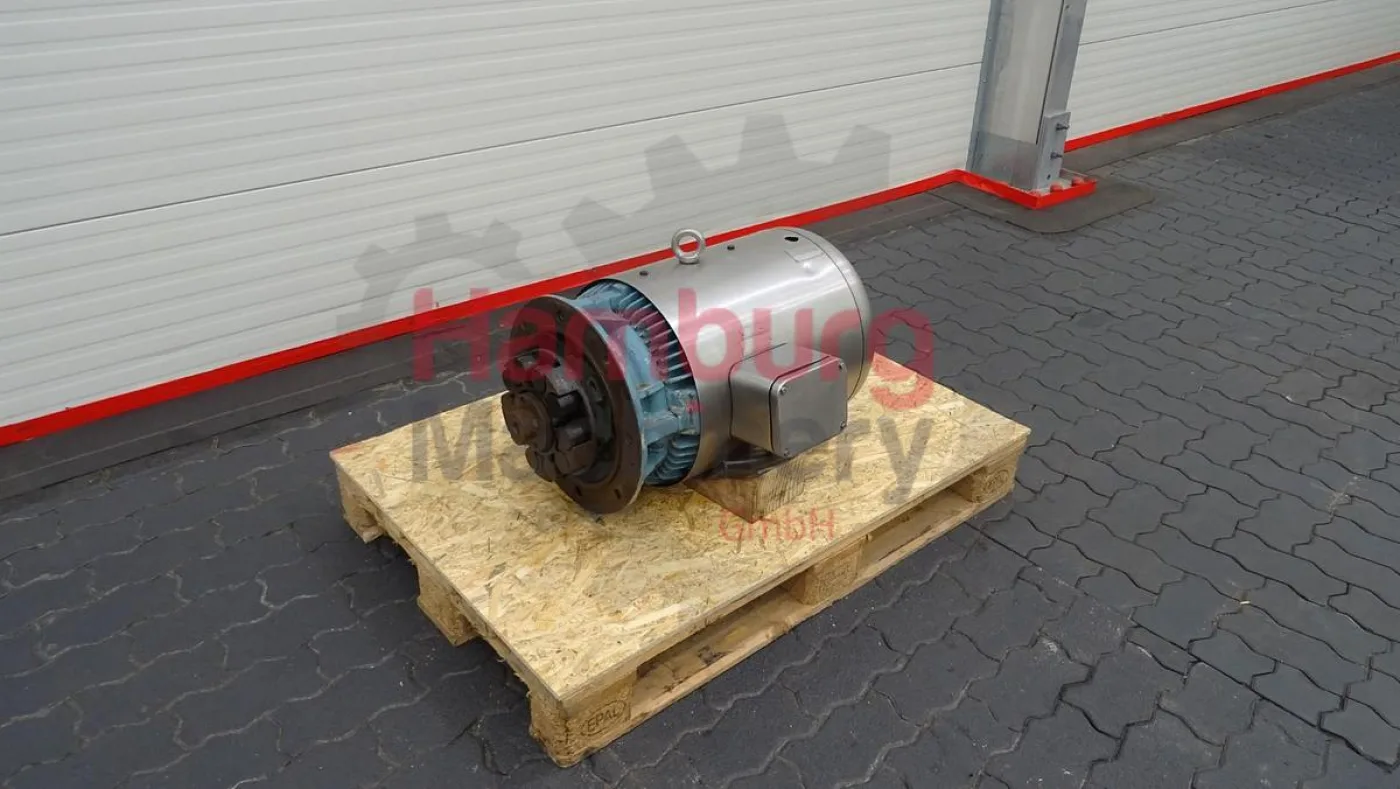 Motor with stainless steel motor cover - Loher GmbH - 30 kW - GEA Westfalia SAMM 20006 - 2