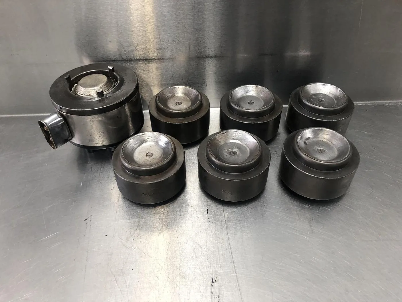 Crypto Peerless 6 Station Tart Die - 1