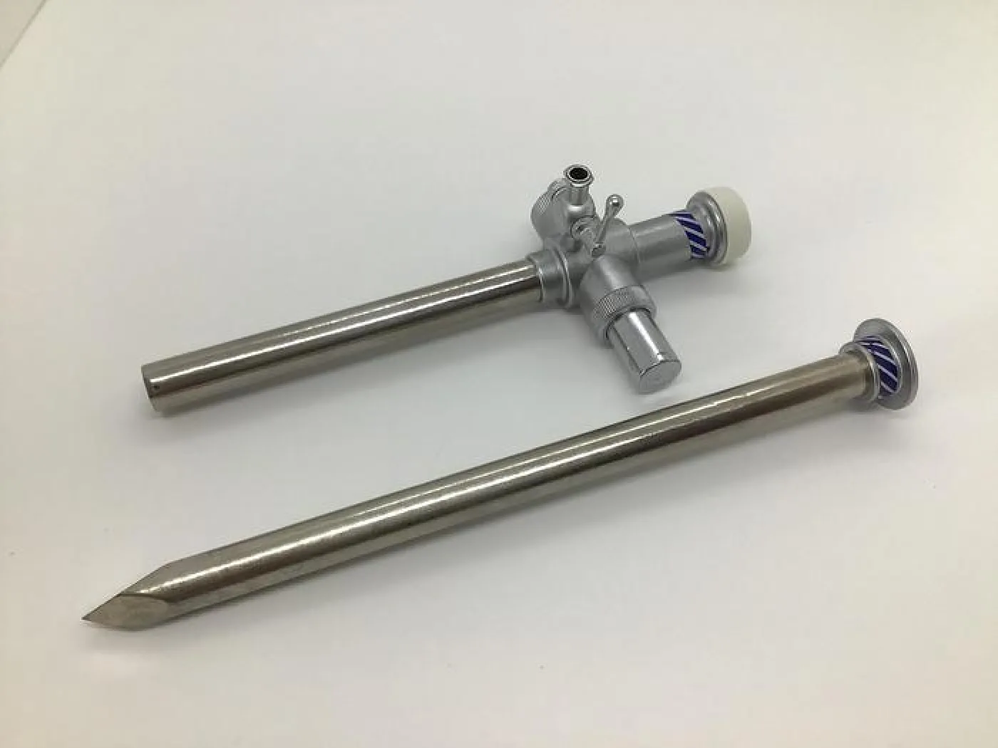 Trocar and Sheath 10mm Diameter Trumpet Valve with one Luer Lock Stopcock 180mm (7in) - 1