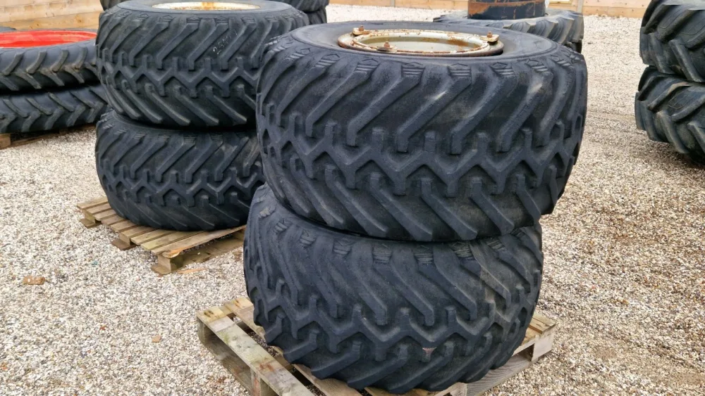 Set of 48 x 25.00 - 20 Goodyear tyres on rims, to suit Bateman Hi-Lo Sprayer & similar