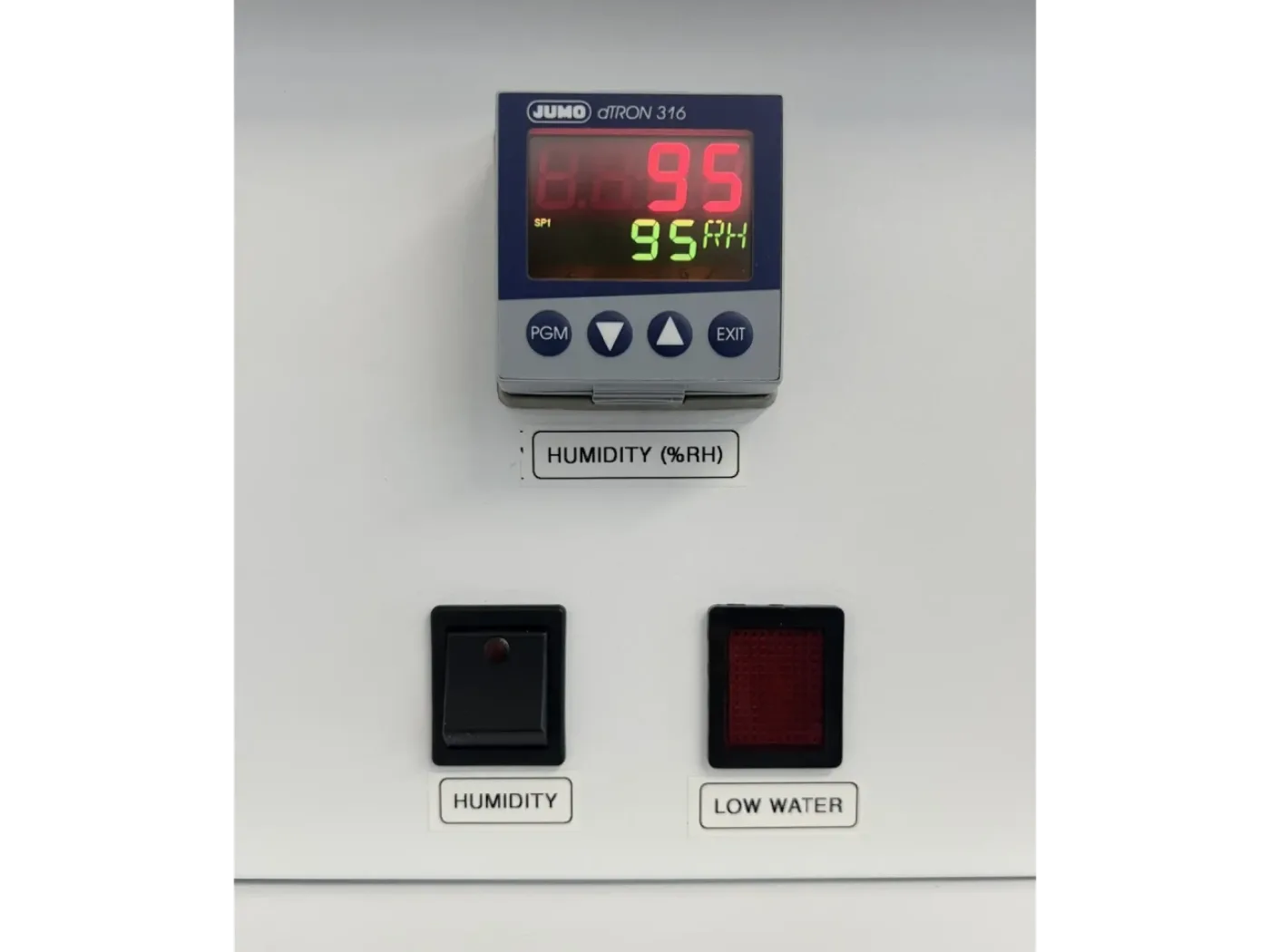 Leec SL3/RH Environmental Chamber - 2