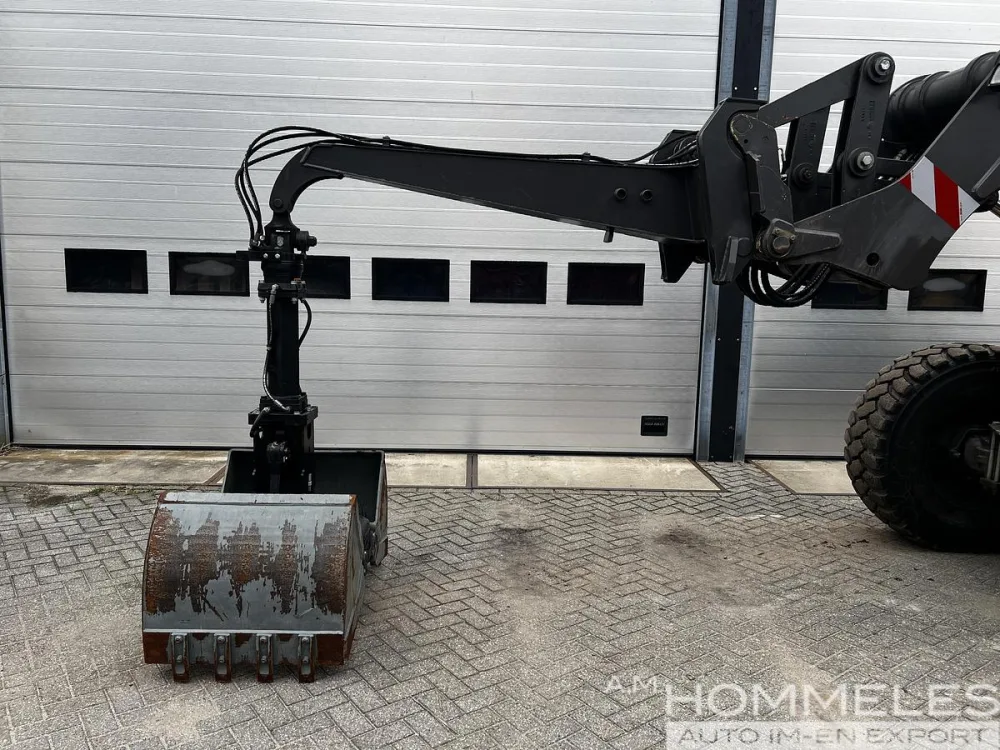 Kinshofer Clamshell Bucket