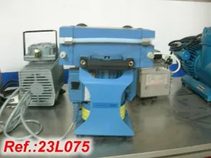 BOMBA DE LABORATORIO "VACUUBRAND"