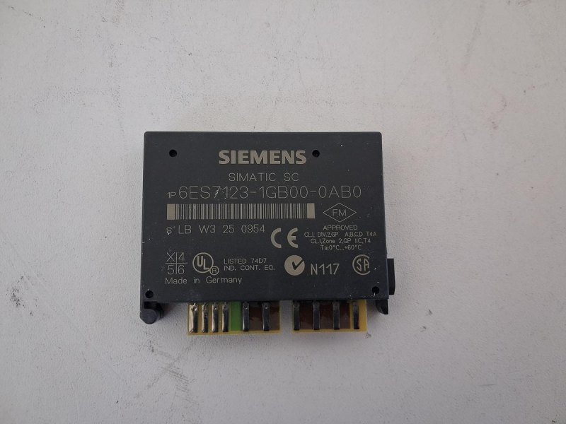 Siemens SIMATIC S7 6ES7132-1GB00-0AB0 Digital Output Modul