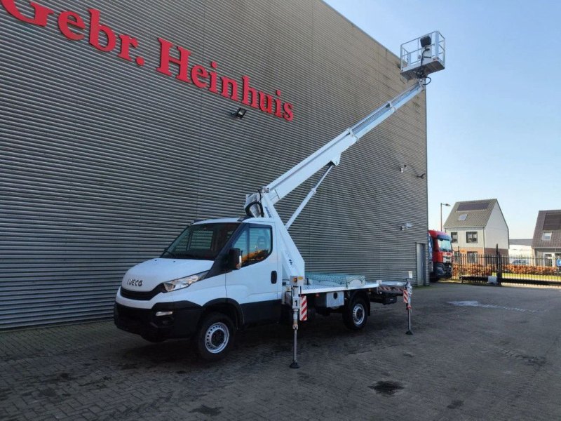 Iveco Täglich 35S12 Multitel MT162