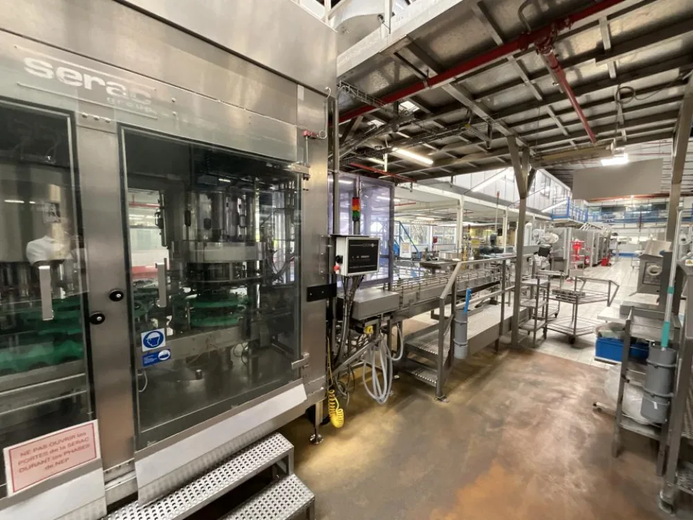 1991 Serac Serac R30 B15/1080 Rotary Syrup Bottle Filling and Capping Machine - Line 1