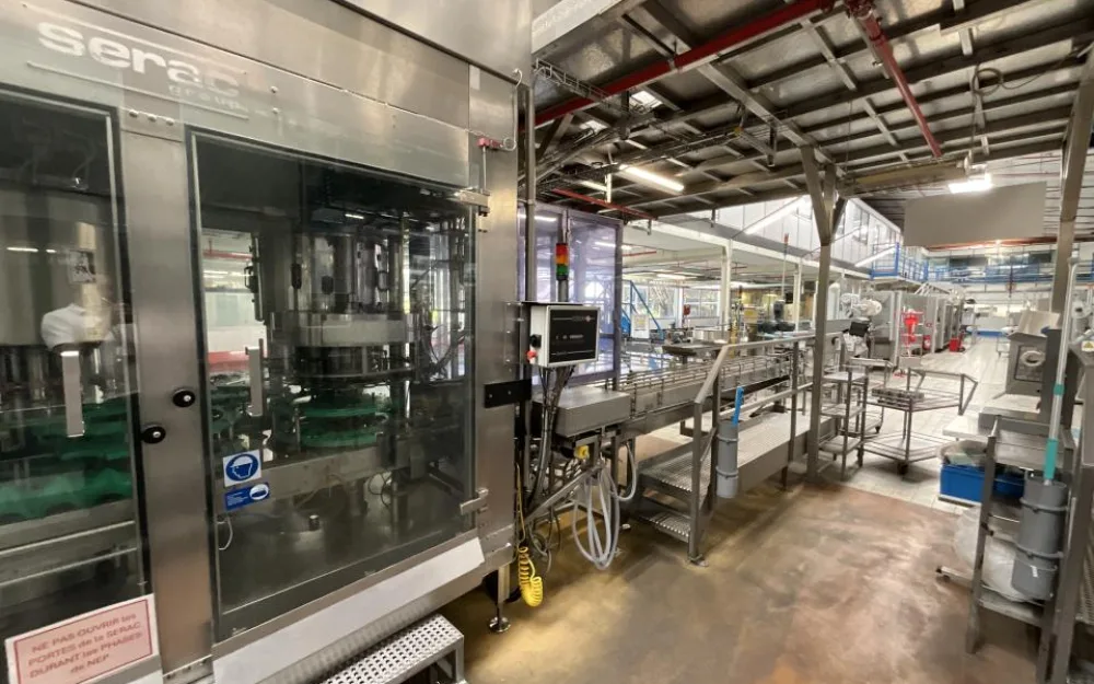 1991 Serac Serac R30 B15/1080 Rotary Syrup Bouteille Remplissage and Capping Machine - Line 1