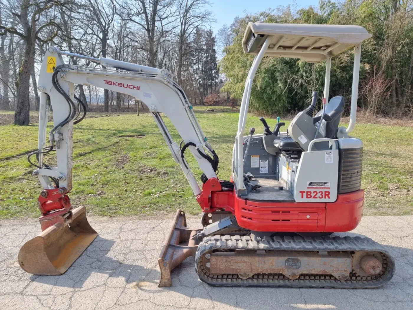 Takeuchi - TB 23 R - 1