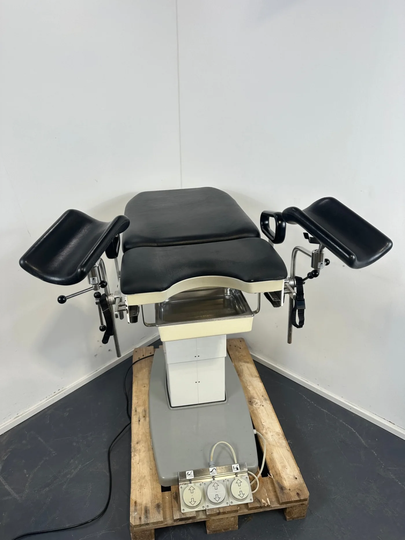 Gynäkologischer Untersuchungsstuhl Schmitz Medi-Matic Serie 115 - 4