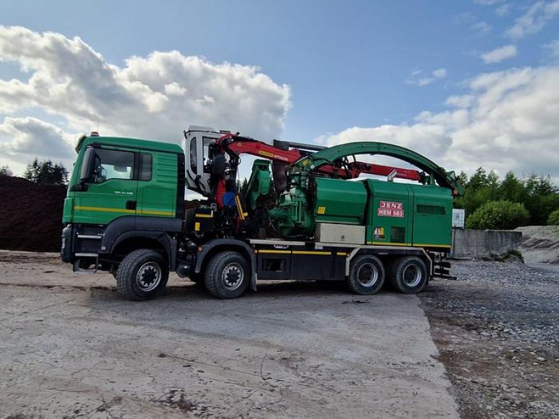 2017 Jenz HEM 583 R Chipping Truck