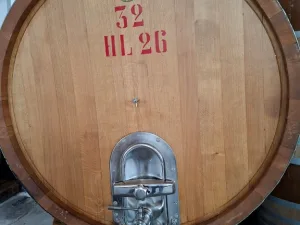 WOODEN CASK CAPACITY HL 26 ABOUT, FIRM VENETA BOTTI, WITH DOOR IN STAINLESS STEEL, SECOND-HAND EQUIPMENT