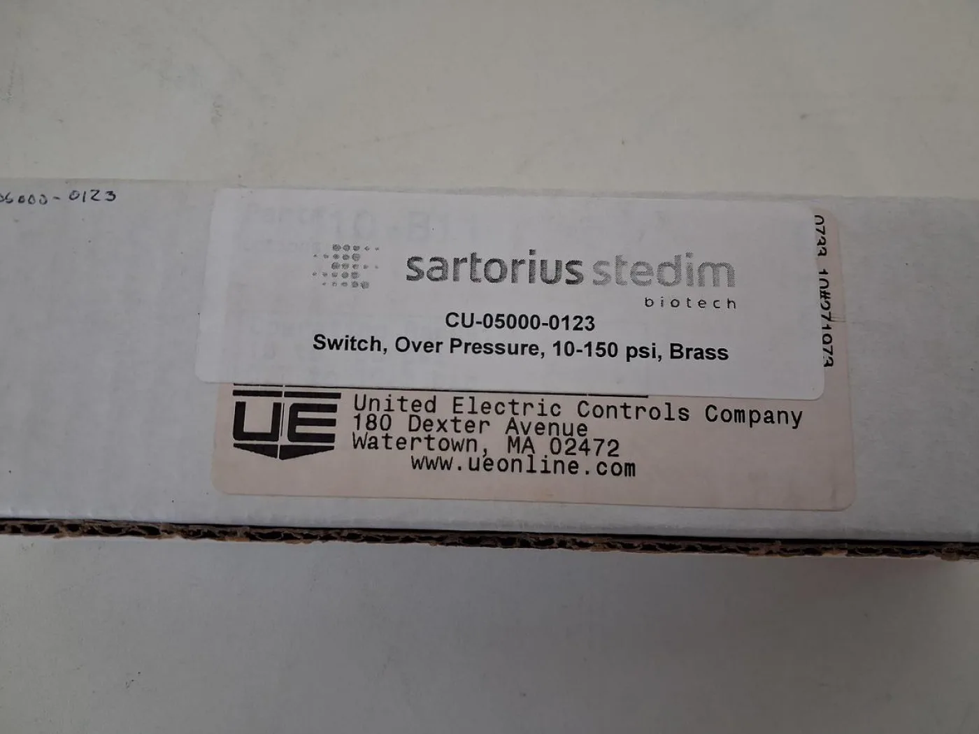United Electric Controls 10-B11 Pressure Switch - 7