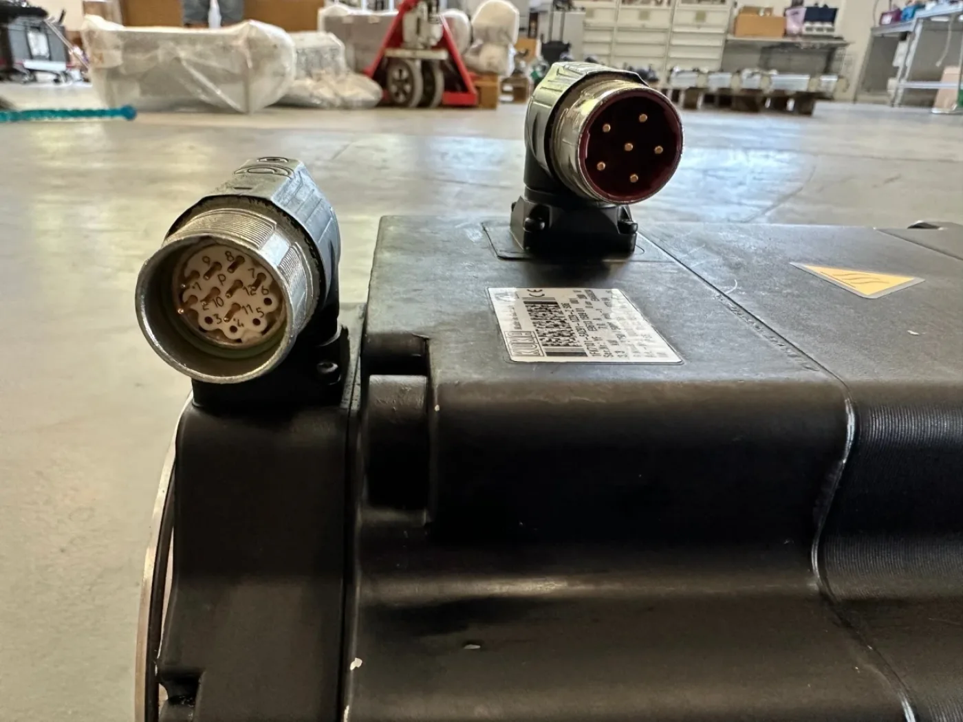 Kuka Servomotor 1FK7101-5AZ91-1ZZ9-Z S06 - 3