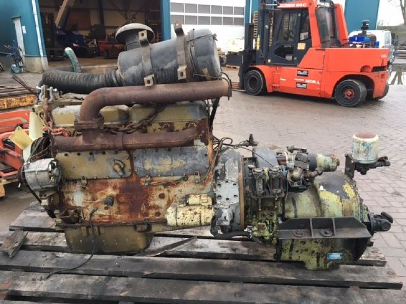 DAF 825