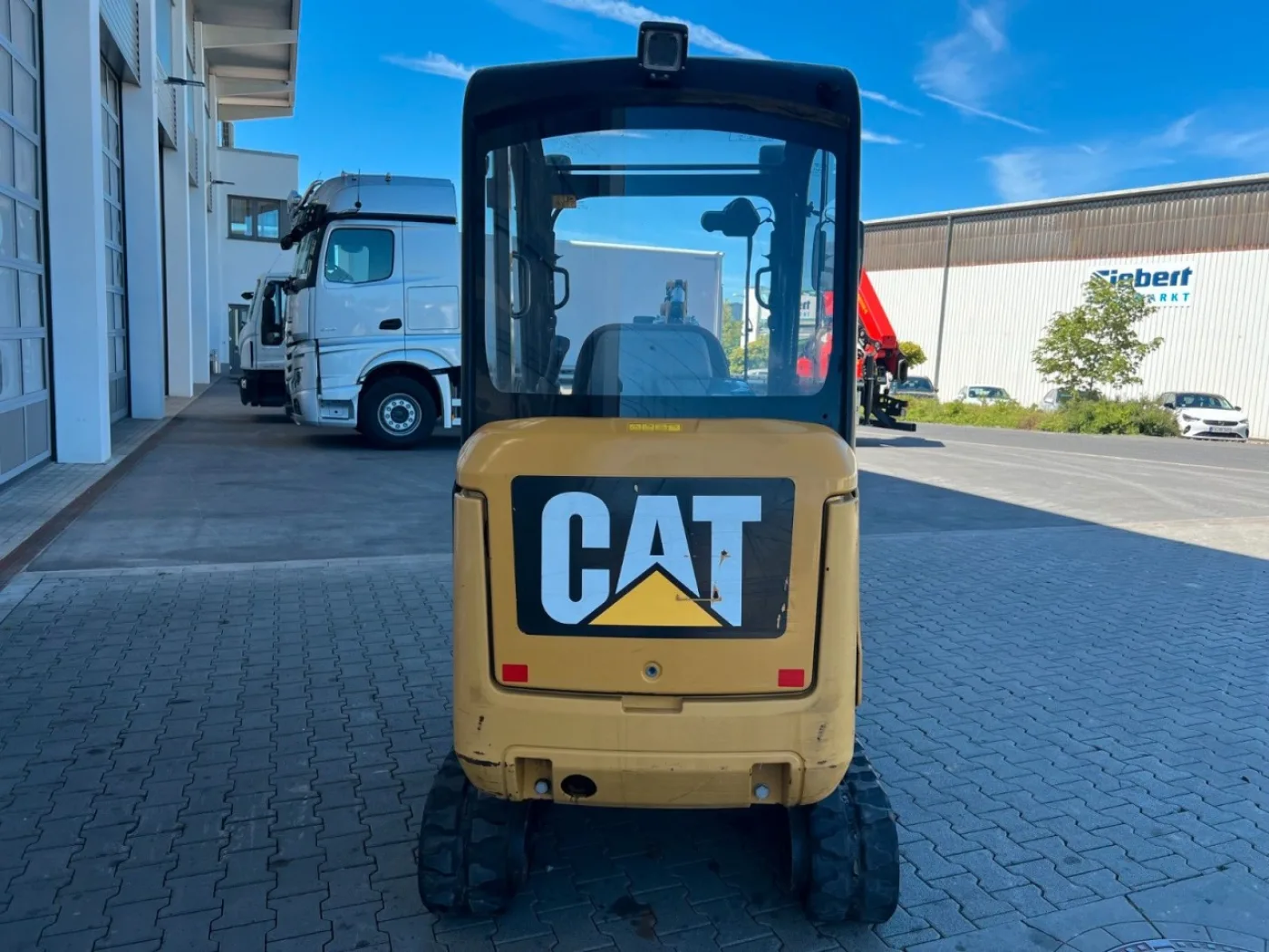 Cat 301.7D / 2015 / nur 1.912h / - 6