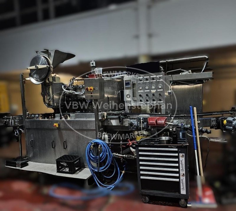 Glass bottle filler and capper