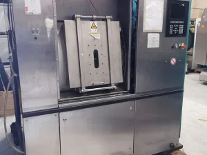 2002 Washer Extractor 86kg Lavatec LX320 (562)