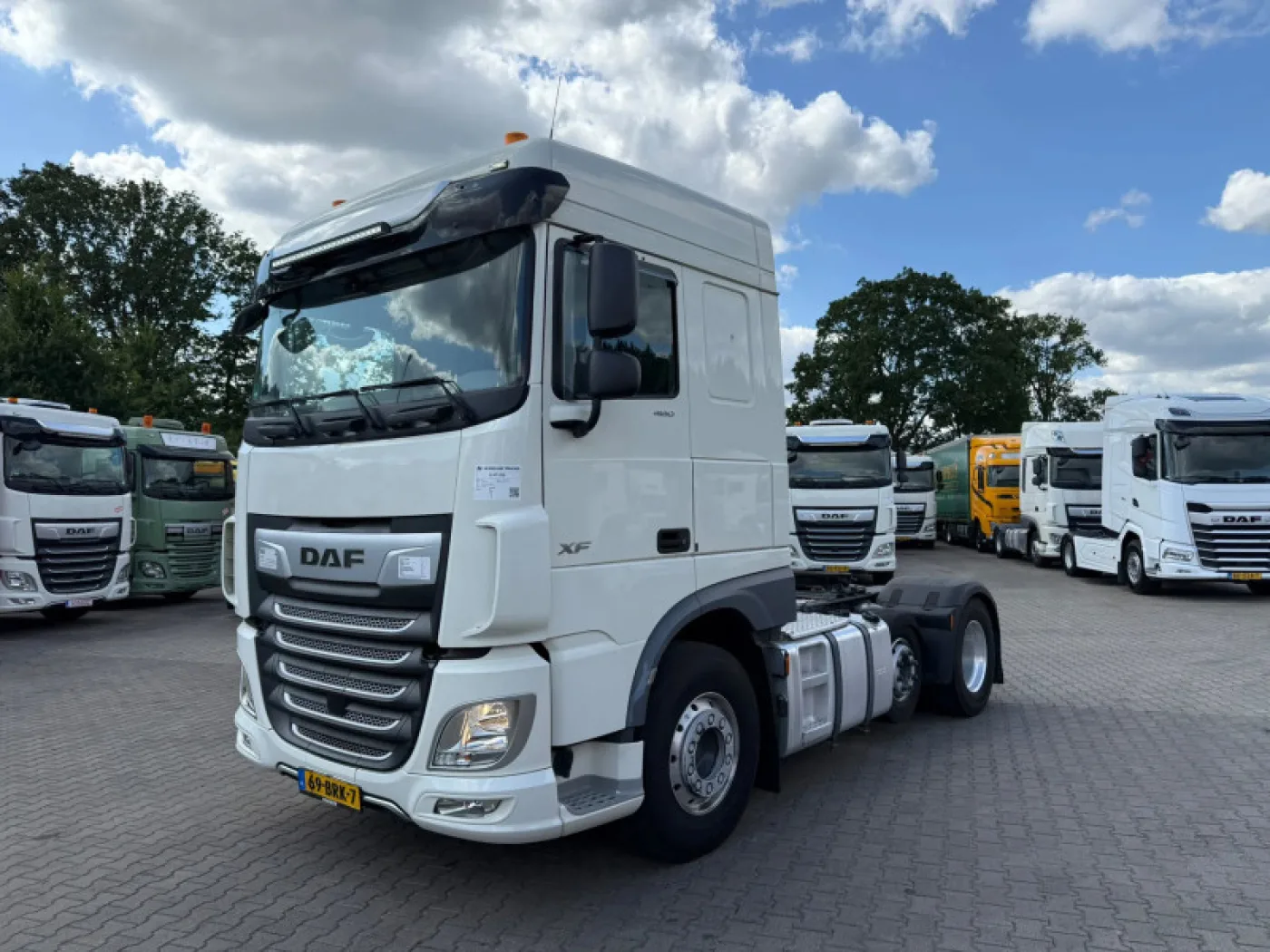 DAF XF 480 6X2 FTP Space Cab Midlift Stand-alone A/C Alcoa 426,745 km NL Truck - 1