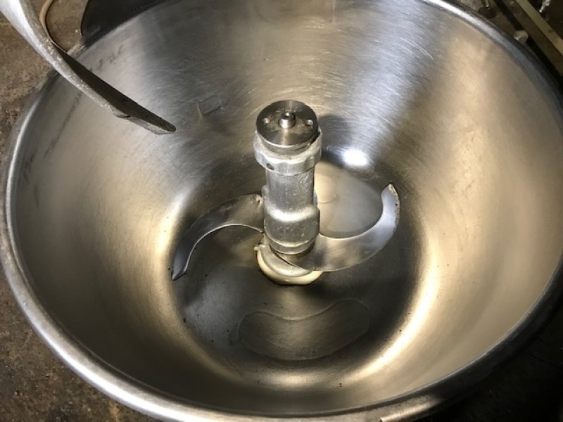Hobart UM40 Vertical Cutter Mixer