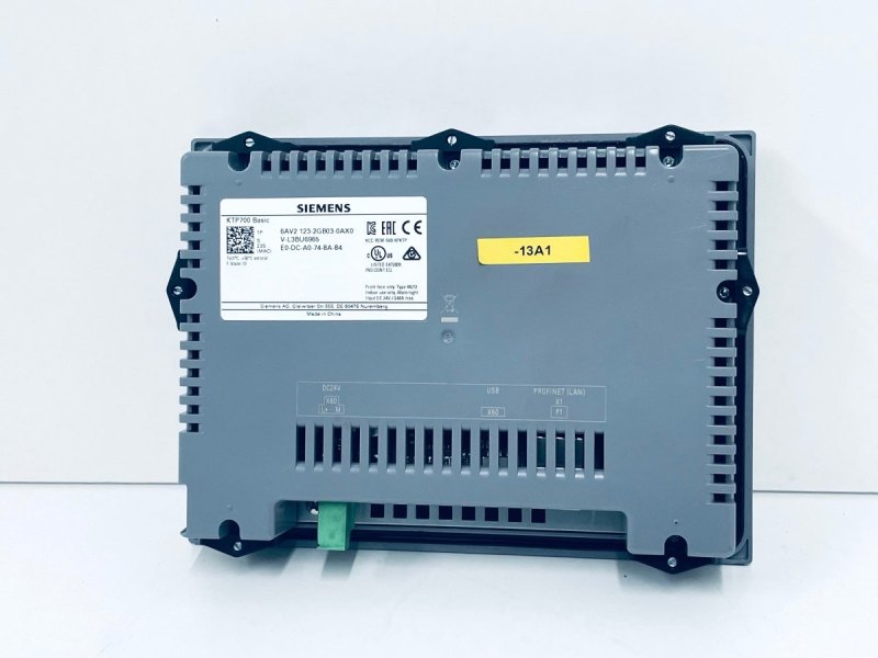 Siemens SIMATIC HMI KTP700 Basic 6AV2123-2GB03-0AX0