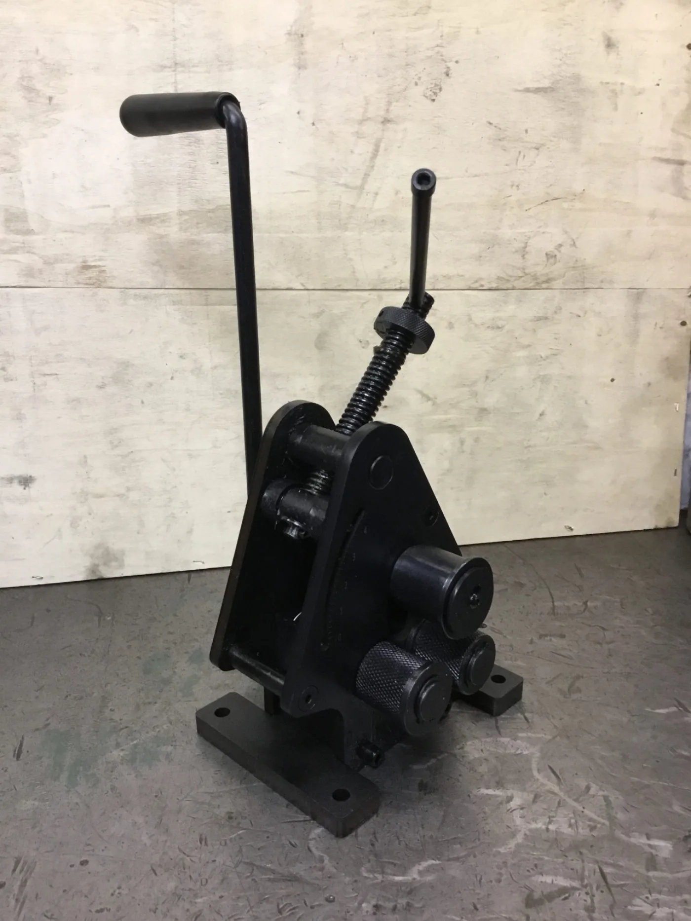 WNS Heavy Duty Manual Ring Roller - WNS - W. Neal Services Ltd - 1
