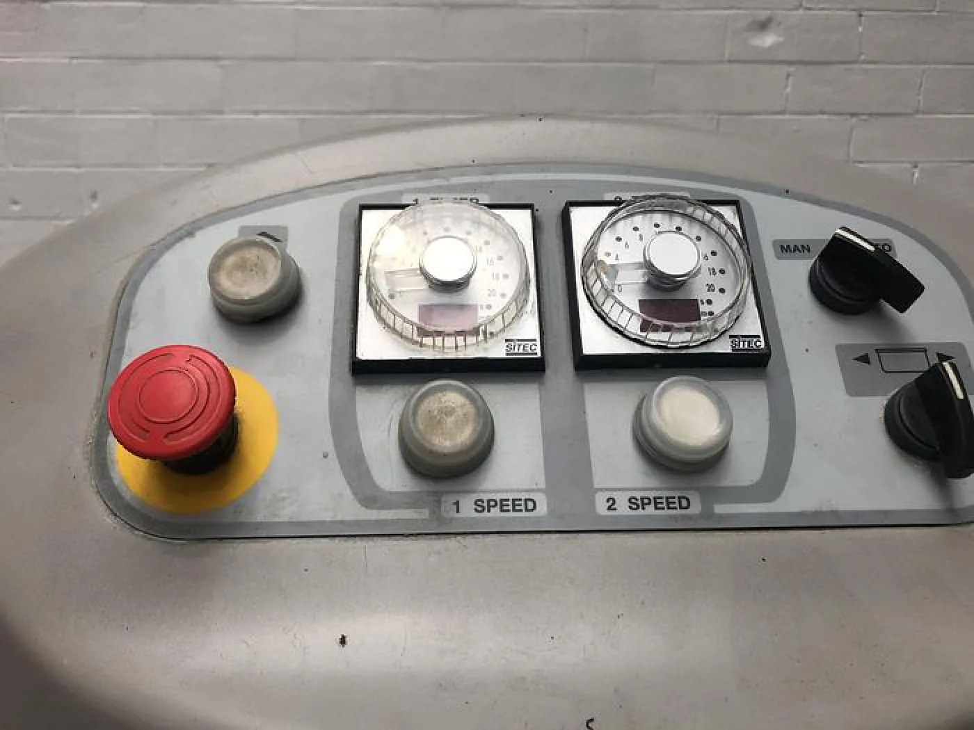 Mondial Forni ISE 120, 120kg (dough capacity) Spiral Mixer, 2 speed, 2 timers, supplied with 2 removable bowls - 1