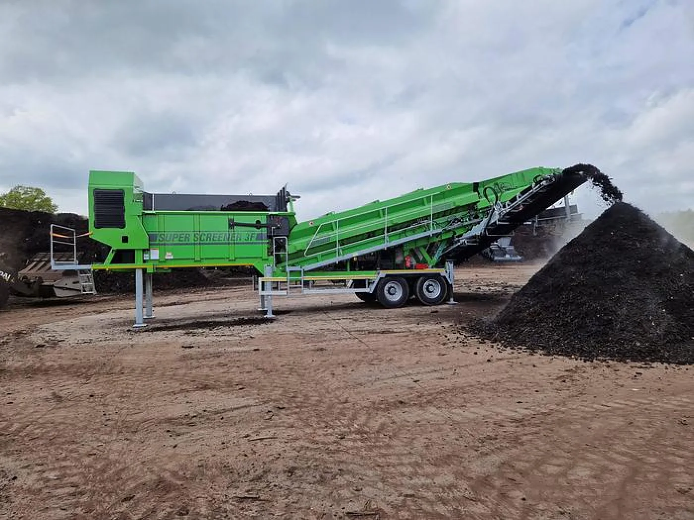 2023 Neuenhauser 3 F Mobile Star Screen - 1