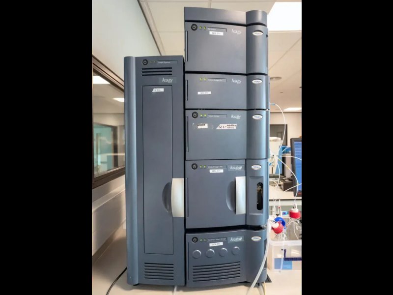 Waters Acquity H-Class UPLC