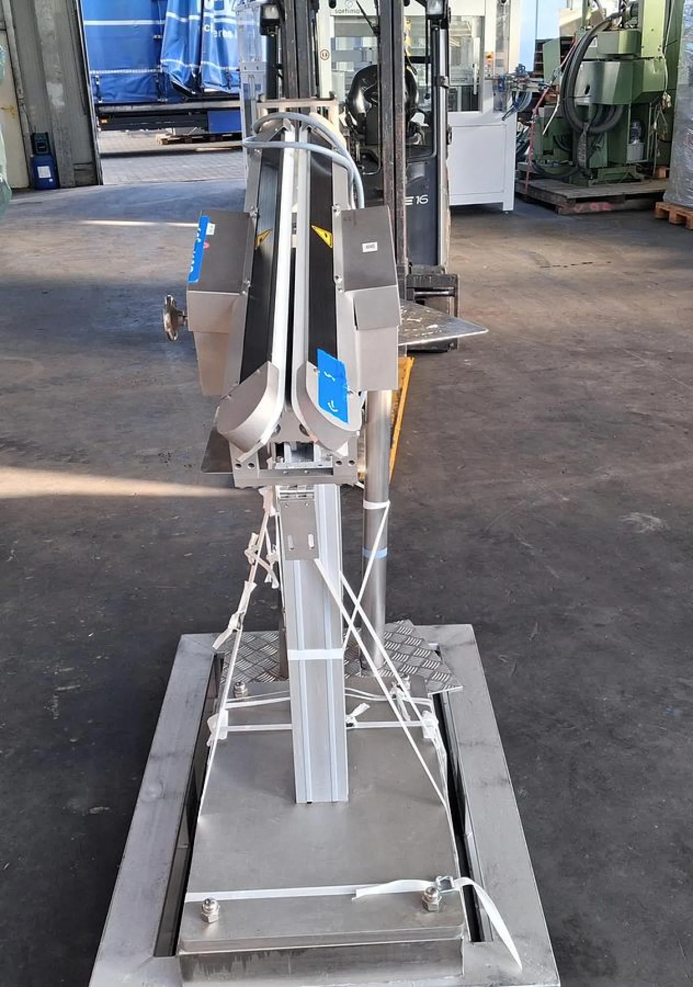 Inova Pharmasystem STS 1000 Zuführ- und Sortiereinheit - 2