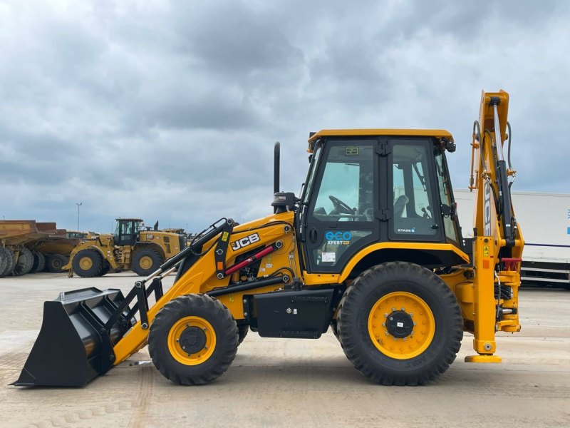 JCB 3DX 4×4 A/C Hammerlines