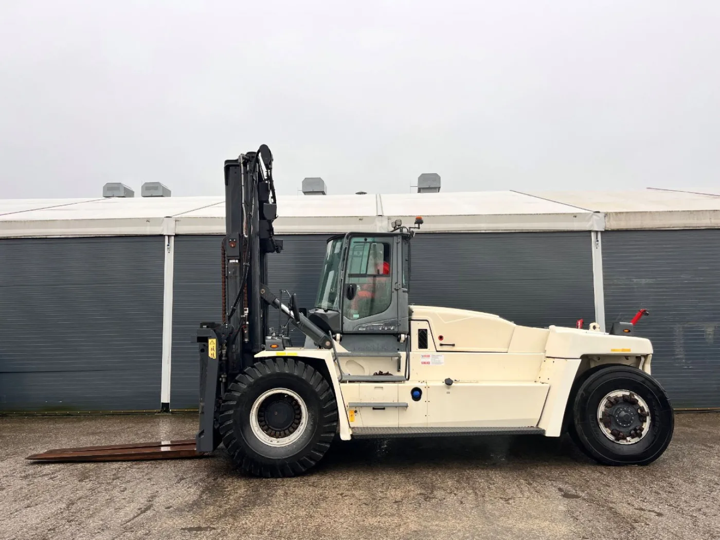 Kalmar DCG330-12LB - 3
