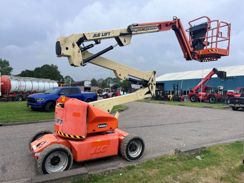 JLG E450AJ