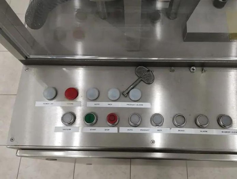 BOSCH - Opercolatrice - GKF 400S