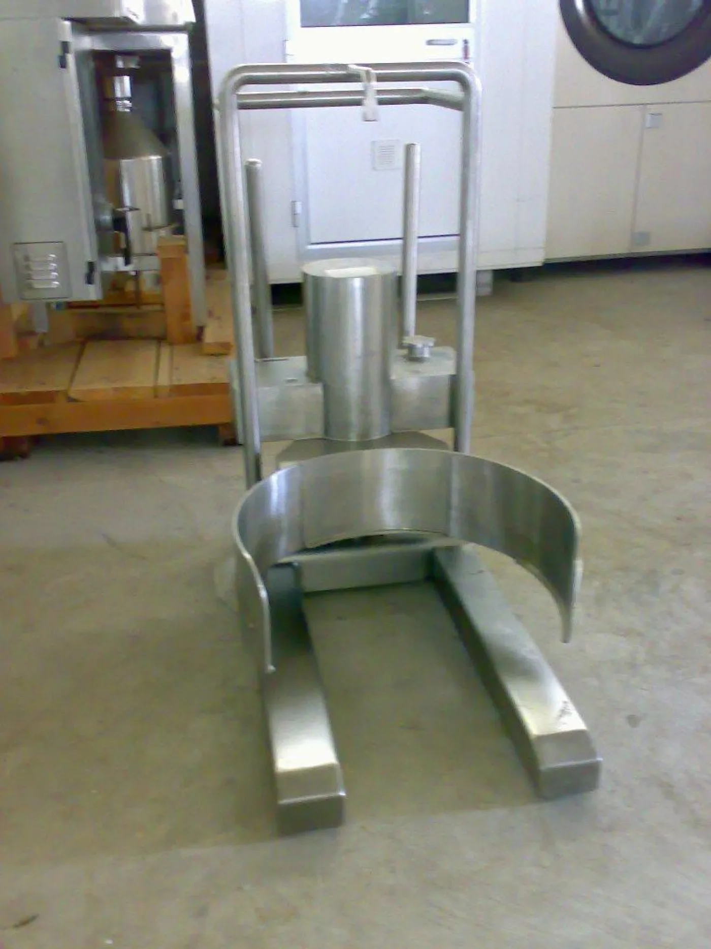 CARRELLO ELEVATORE PORTAFUSTI IDRAULICO – CORA - 5