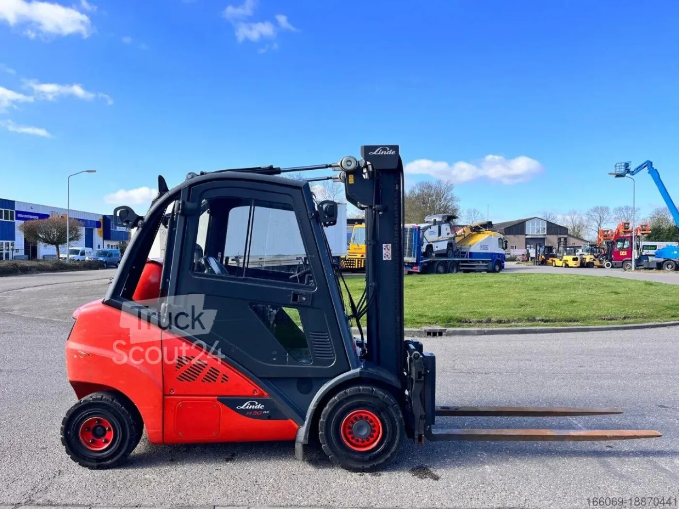 Linde H30T-02 - 1
