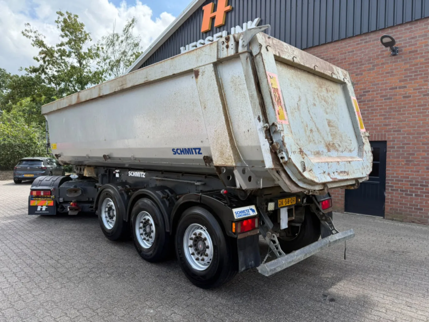 Schmitz Cargobull SKI 24 7.2 26 m³ Hardox Steel SAF Disc Brakes APK/TÜV 05-2027 - 2