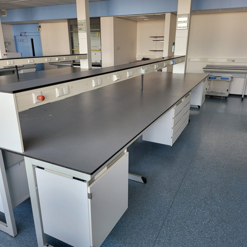 2049 - Used S+B Island Table (545 cm)