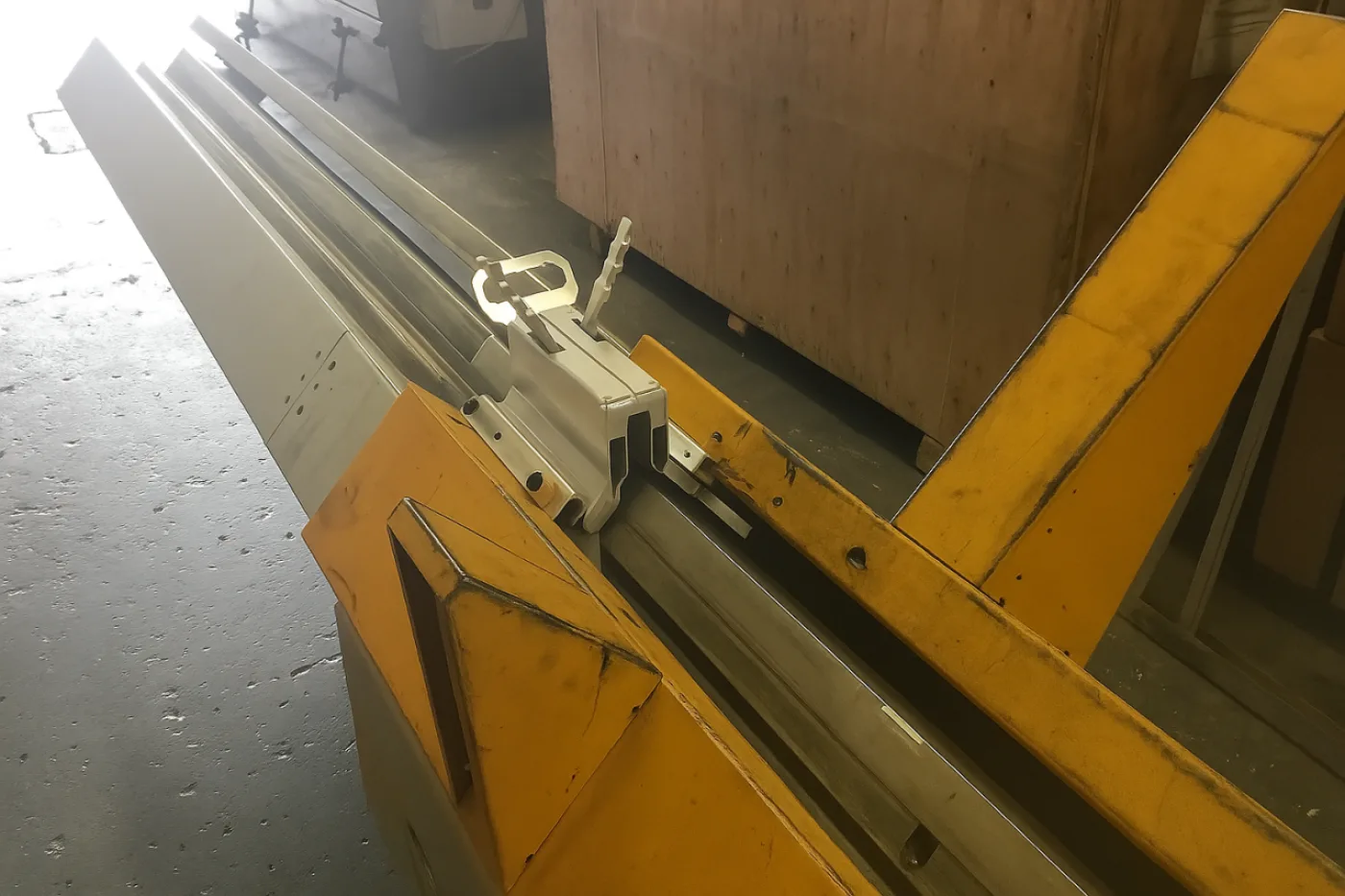 Pilot Guide Carriage Compatible With RAS Ductseamers & Ductzippers - WNS - W. Neal Services Ltd - 6
