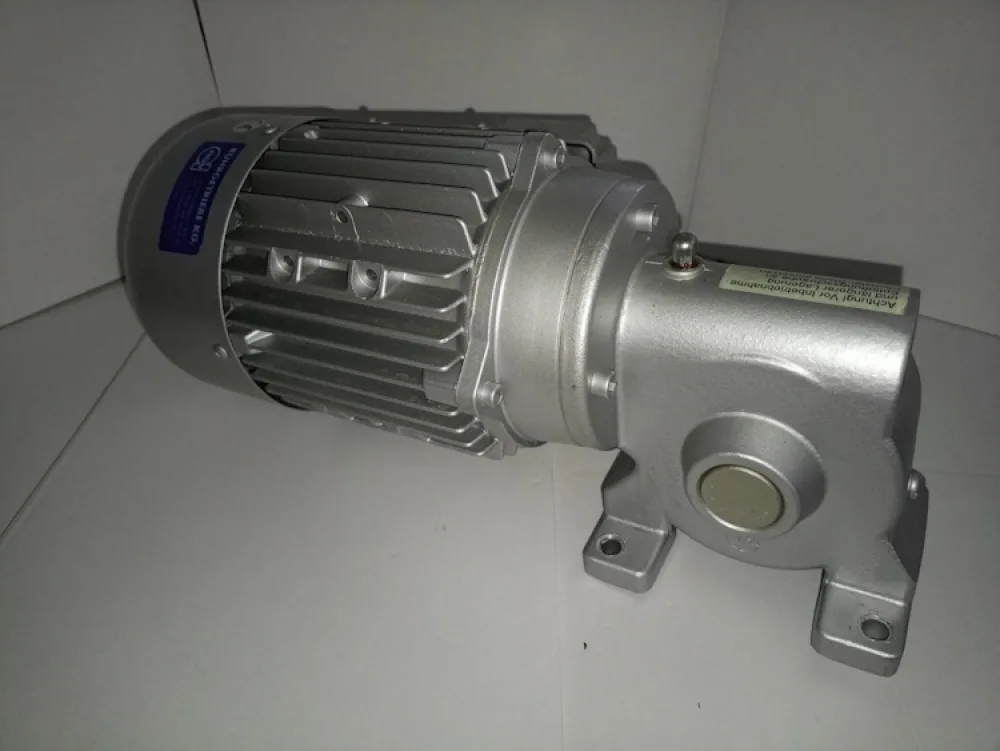 Ruhrgetriebe Motor T71-A-2 mit Getriebe SN9SH