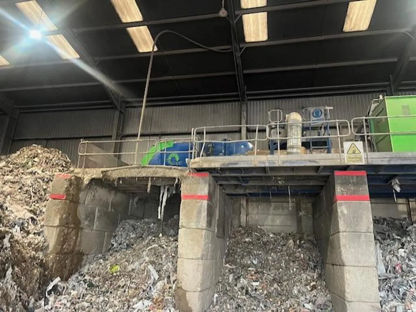 CRS NI 820 Trommel Lights Recycling Line Picking Station - 8