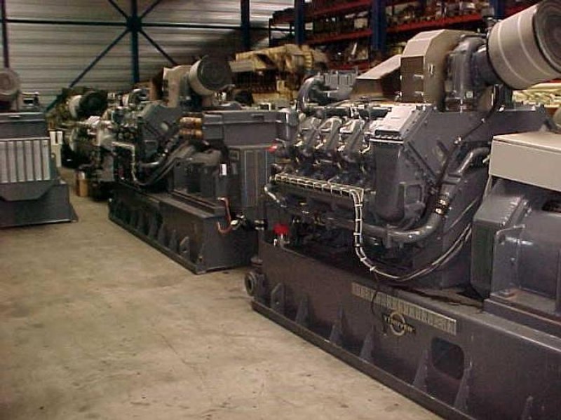 2004 DEUTZ TBD 620-V8 / A. VAN KAICK – 1100 KVA GEN.SET