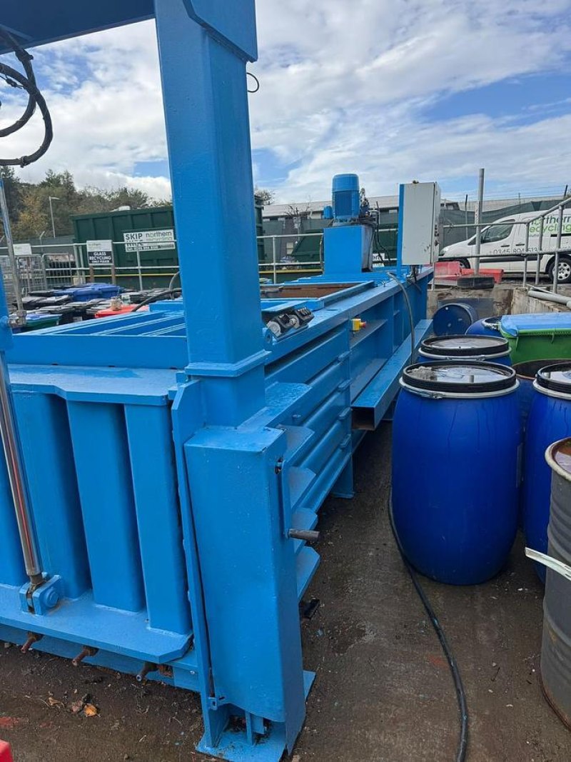 2017 PAAL PAC 65 B Closed End Baler