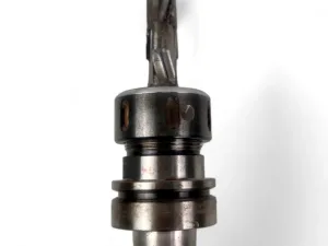 HSK 63 F Spannzangenfutter mit Spannzange und DIA Schruppfräser L=73 Z=3