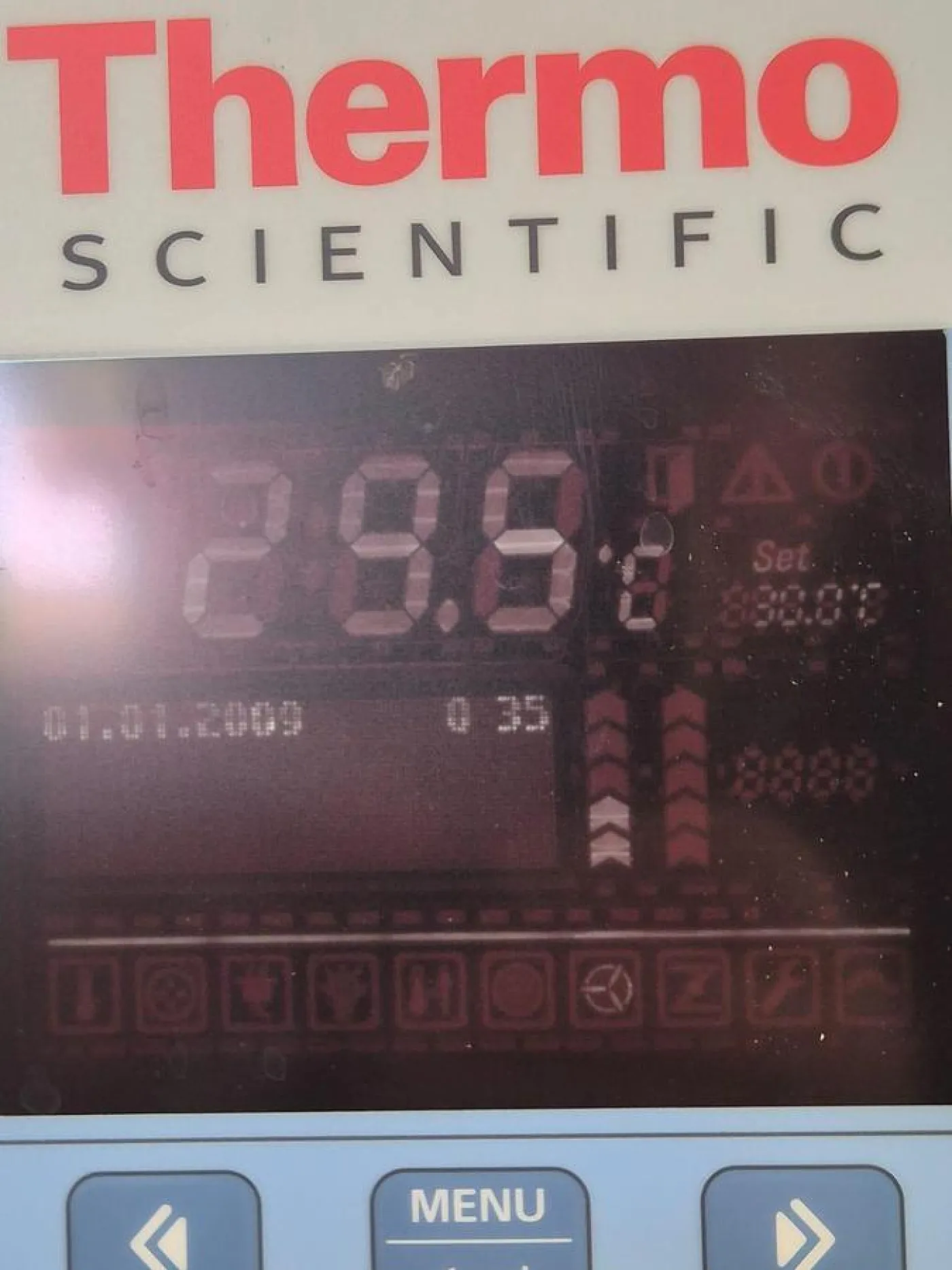 Thermo Scientific IMH180 Heratherm Incubator - 2