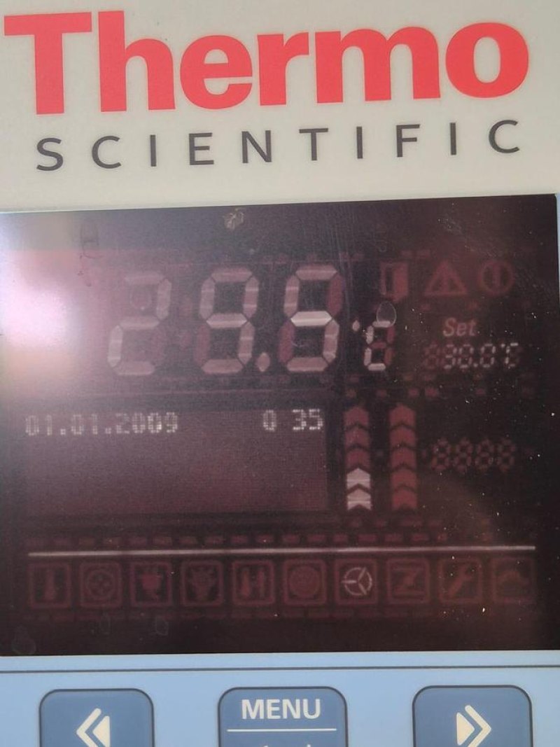 Thermo Scientific IMH180 Heratherm Incubator