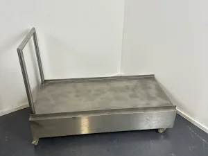 Desinfektor Einsatz-Transporter Desinfektor Einsatz-Transporter