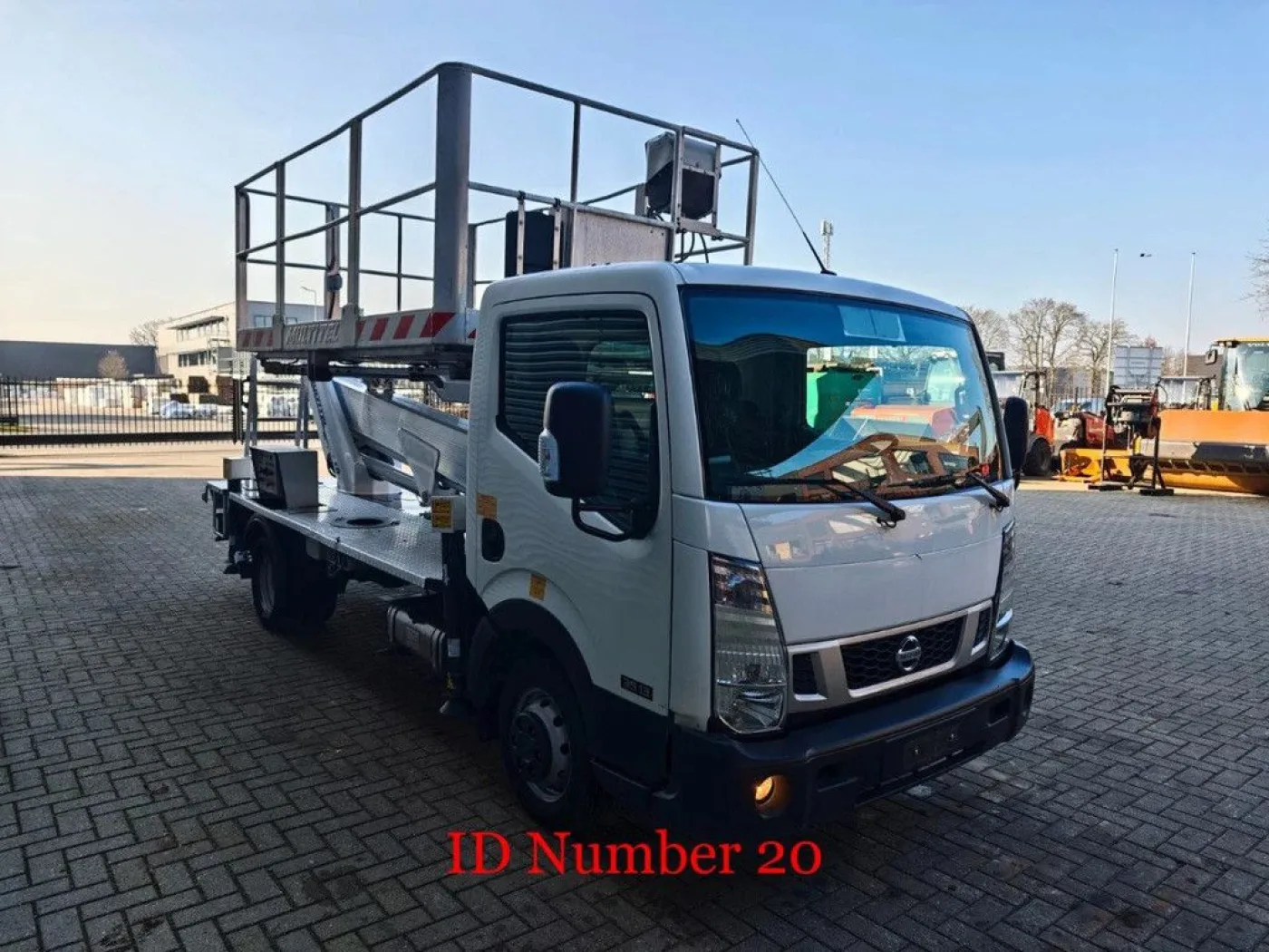 Nissan Cabstar 35.13 NT400 Multitel MS100 - 5