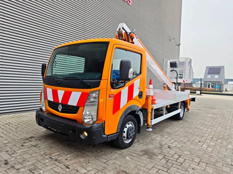 Renault Maxity 120 DXI Multitel 160 ALU