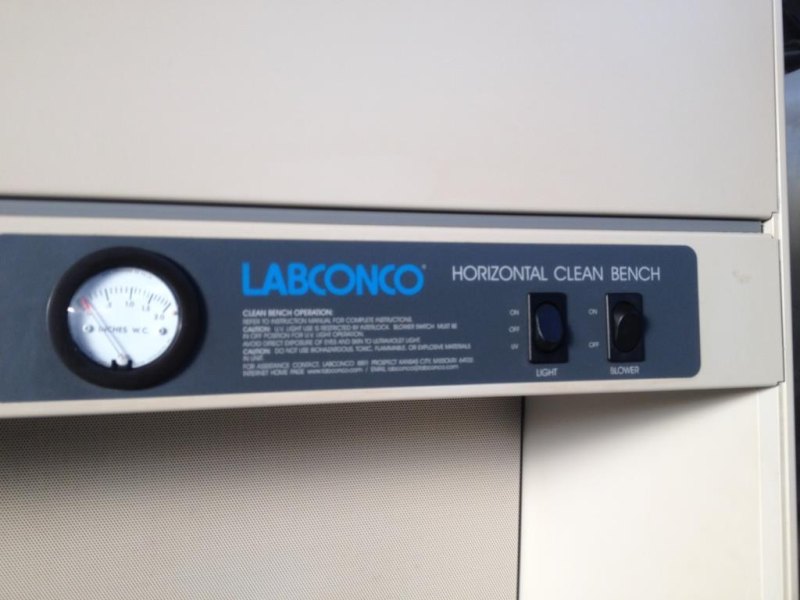 CAPPA DI ASPIRAZIONE A FLUSSO LAMINARE ORIZZONTALE – LABCONCO MOD. 3610000