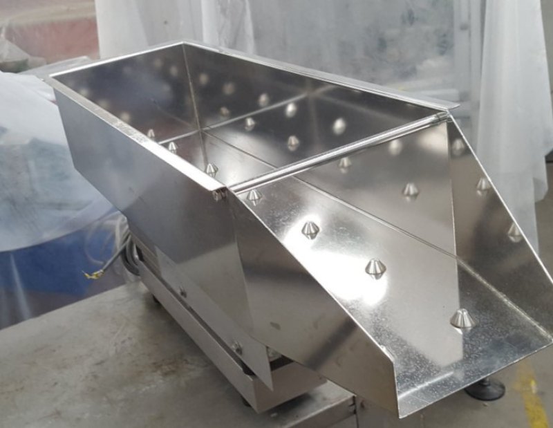 ALIMENTATORE VIBRANTE – EUGEN HENSLE MOD. SFA 45